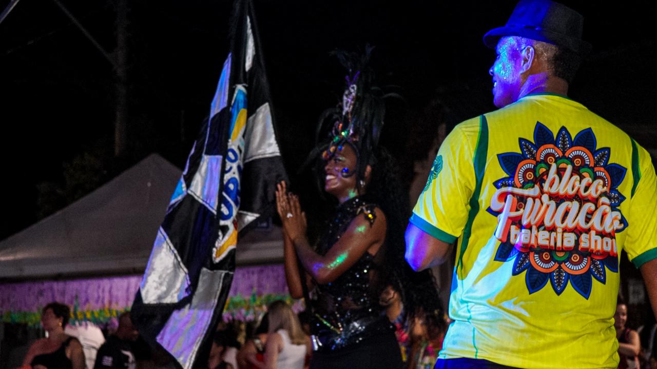 Foto 90 de 238 — Trabiju Folia 2026 arrasta multidão com Bloco Furacão, Santa Maria e DJ Joantony; veja fotos